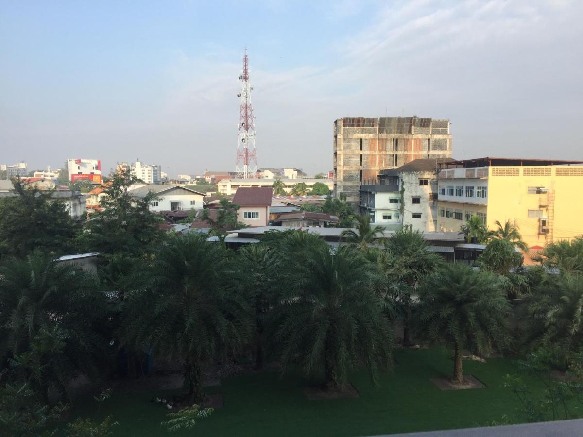 The Base Apartment Udon Thani Ngoại thất bức ảnh